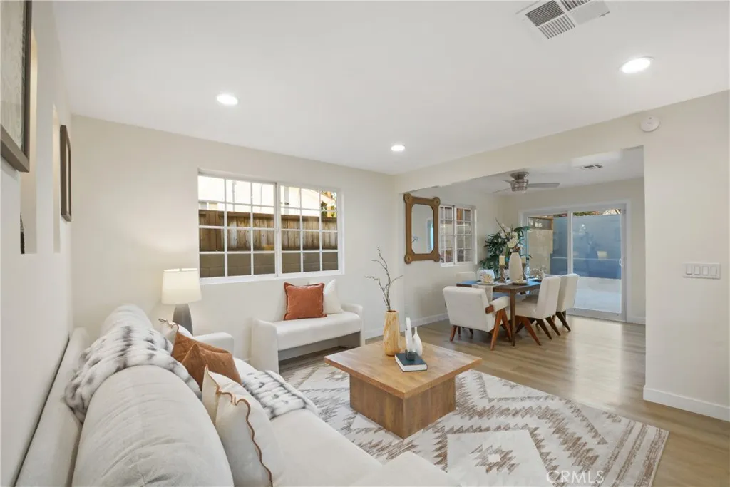 339 W Mauna Loa Avenue, Glendora, California 91740 home-pic-11