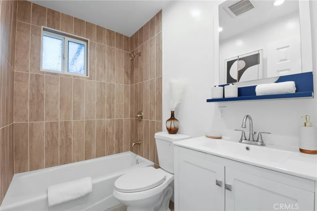 339 W Mauna Loa Avenue, Glendora, California 91740 home-pic-23
