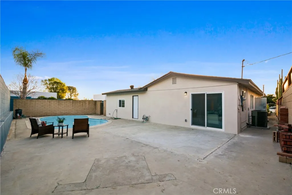 339 W Mauna Loa Avenue, Glendora, California 91740 home-pic-29