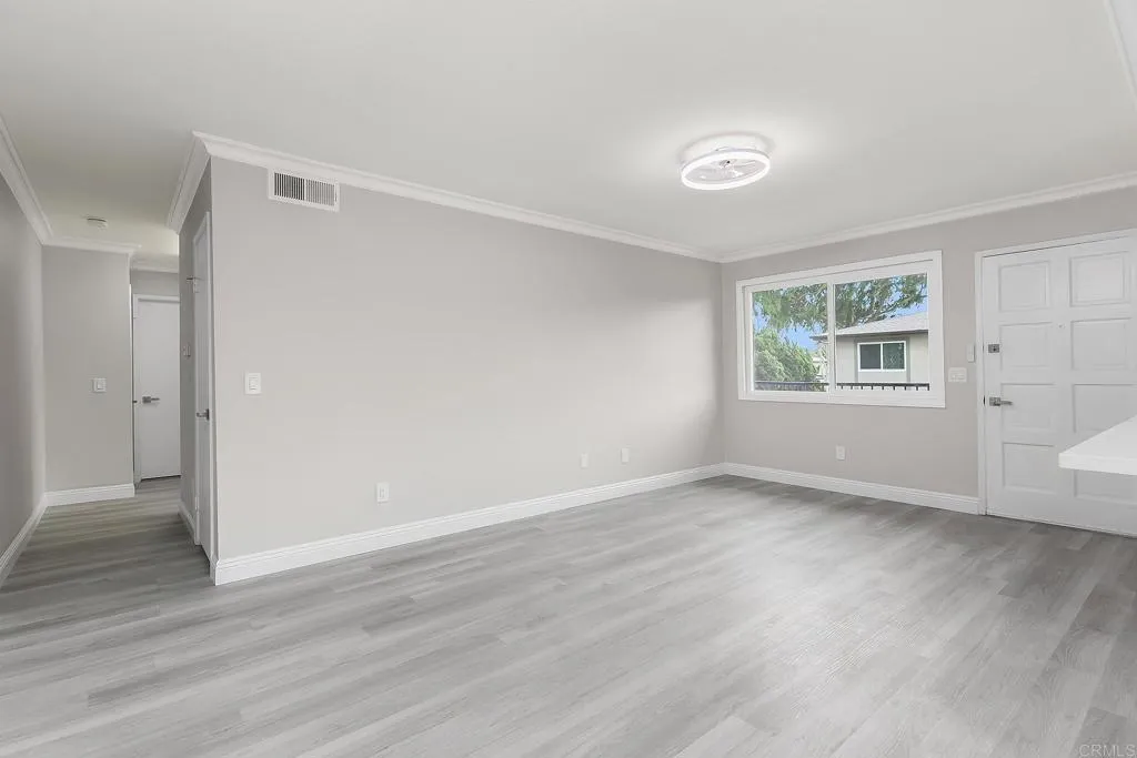 9857 Mission Gorge Rd 4, Santee, California 92071 home-pic-10