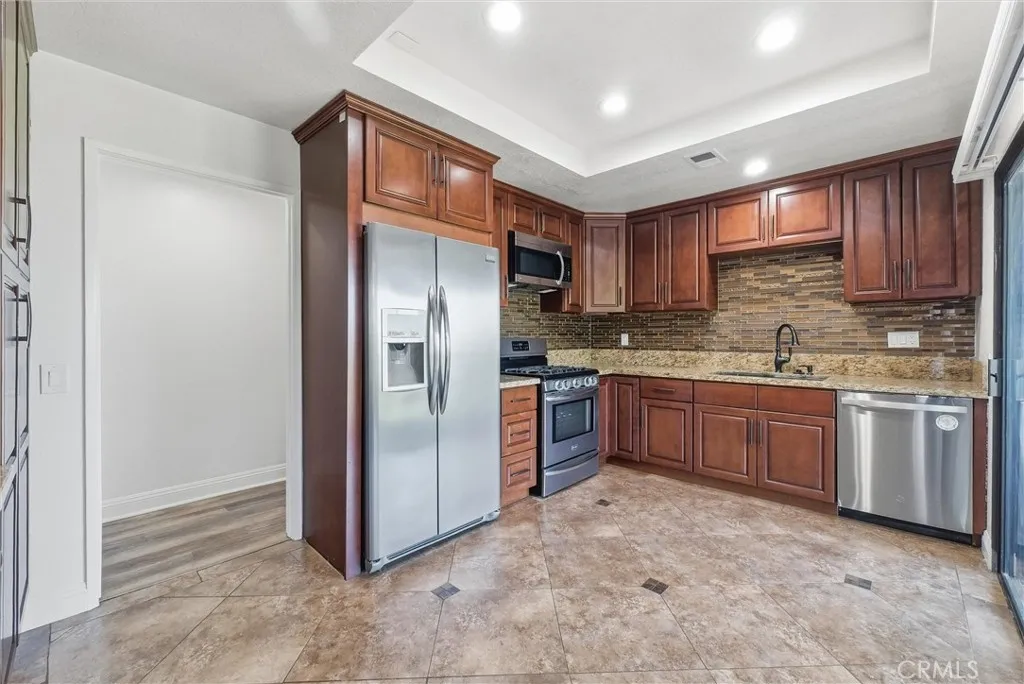 5598 E Stetson Court 22, Anaheim Hills, California 92807 home-pic-6