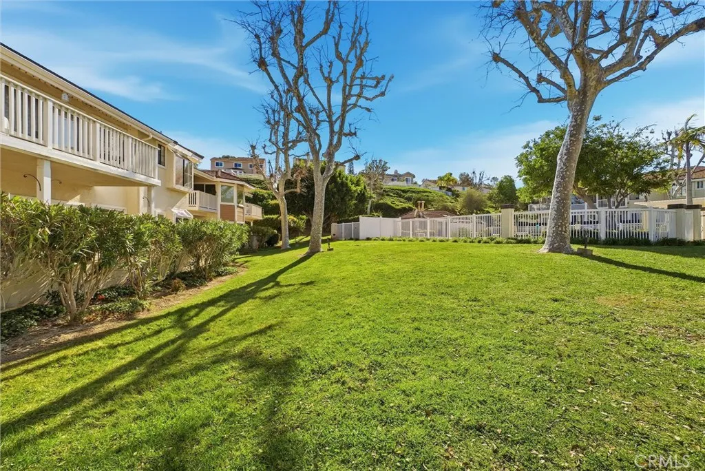 5598 E Stetson Court 22, Anaheim Hills, California 92807 home-pic-24