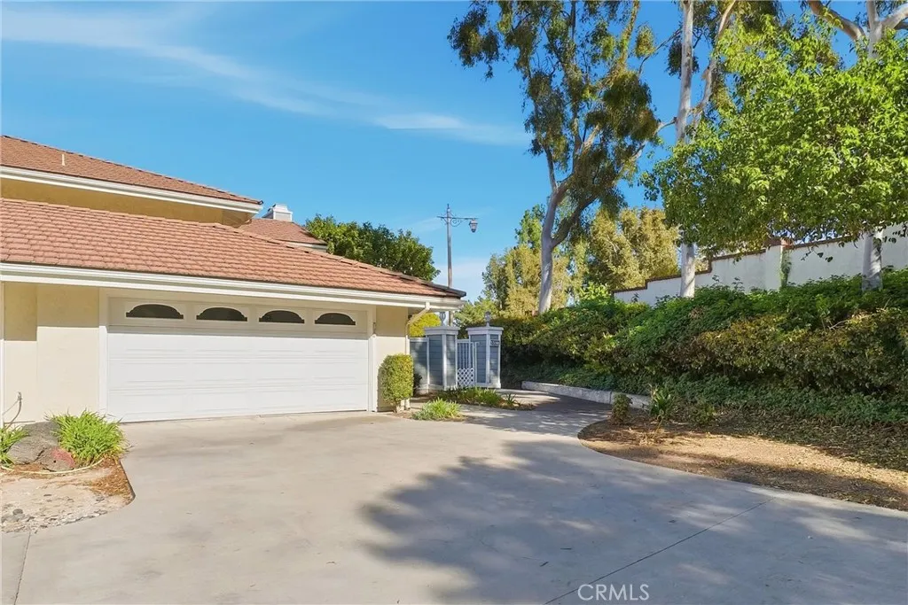 5598 E Stetson Court 22, Anaheim Hills, California 92807 home-pic-27