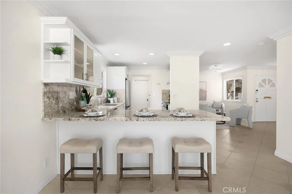 6781 Bridgewater, Huntington Beach, California 92647 home-pic-17