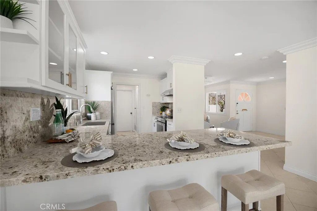 6781 Bridgewater, Huntington Beach, California 92647 home-pic-18