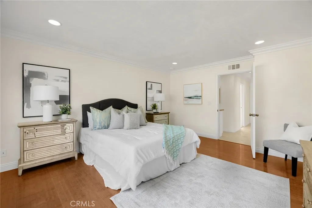 6781 Bridgewater, Huntington Beach, California 92647 home-pic-28
