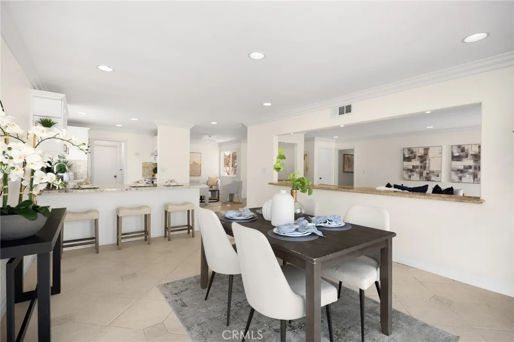 6781 Bridgewater, Huntington Beach, California 92647 home-pic-14