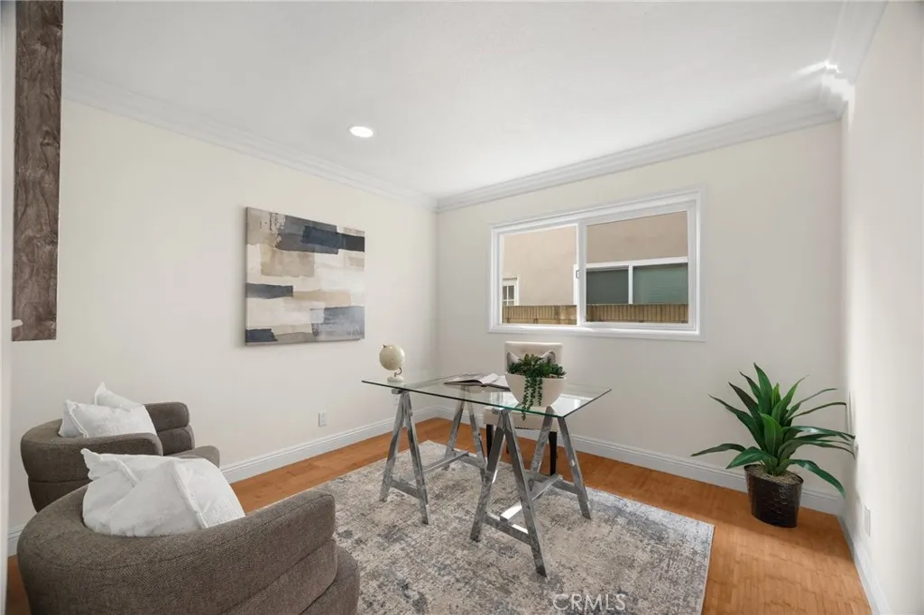 6781 Bridgewater, Huntington Beach, California 92647 home-pic-32