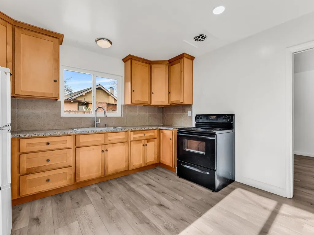 10311 Dover Way, San Jose, California 95127 home-pic-46