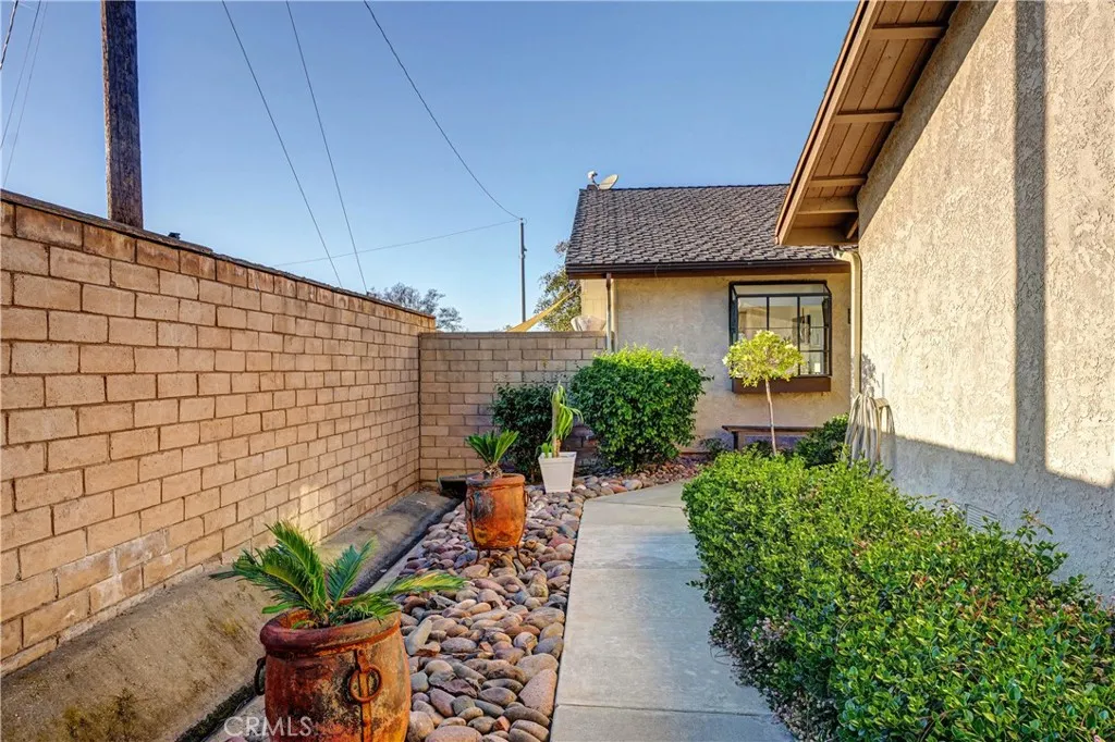 1335 Aphrodite, West Covina, California 91790 home-pic-4