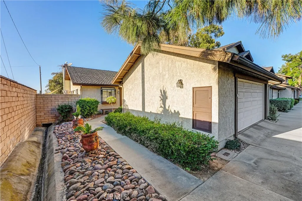 1335 Aphrodite, West Covina, California 91790 home-pic-3