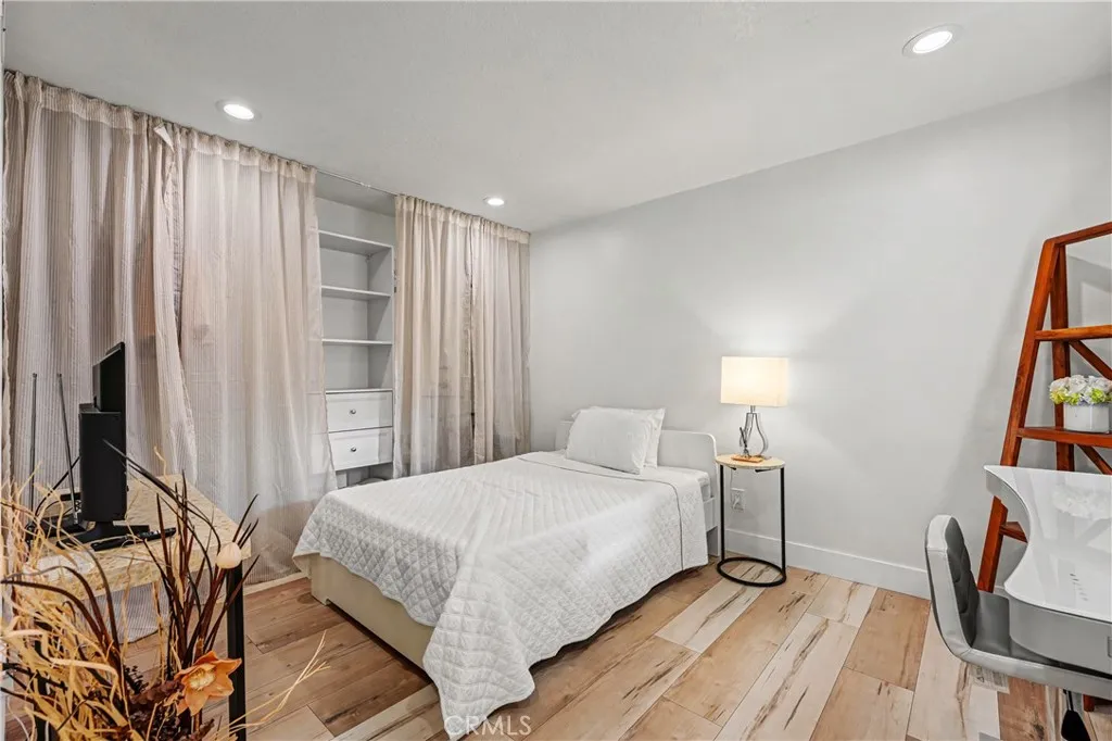1335 Aphrodite, West Covina, California 91790 home-pic-26