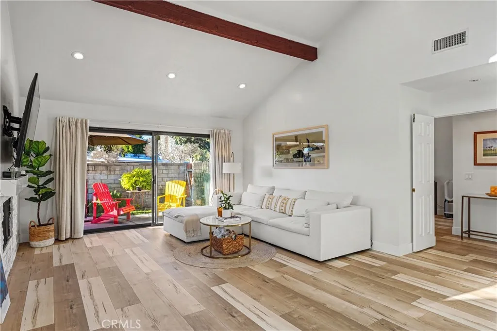1335 Aphrodite, West Covina, California 91790 home-pic-10