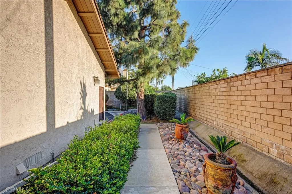 1335 Aphrodite, West Covina, California 91790 home-pic-6