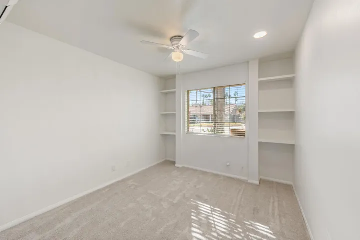 11_75258_La_Sierra_Dr_Jan_3011_mls