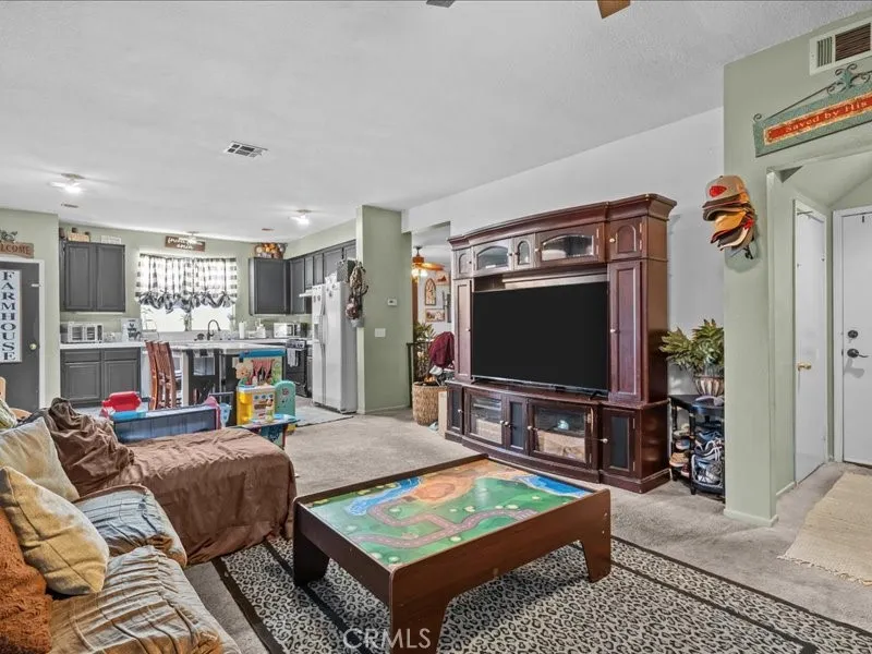 528 Memphis Court, Hemet, California 92545 home-pic-10