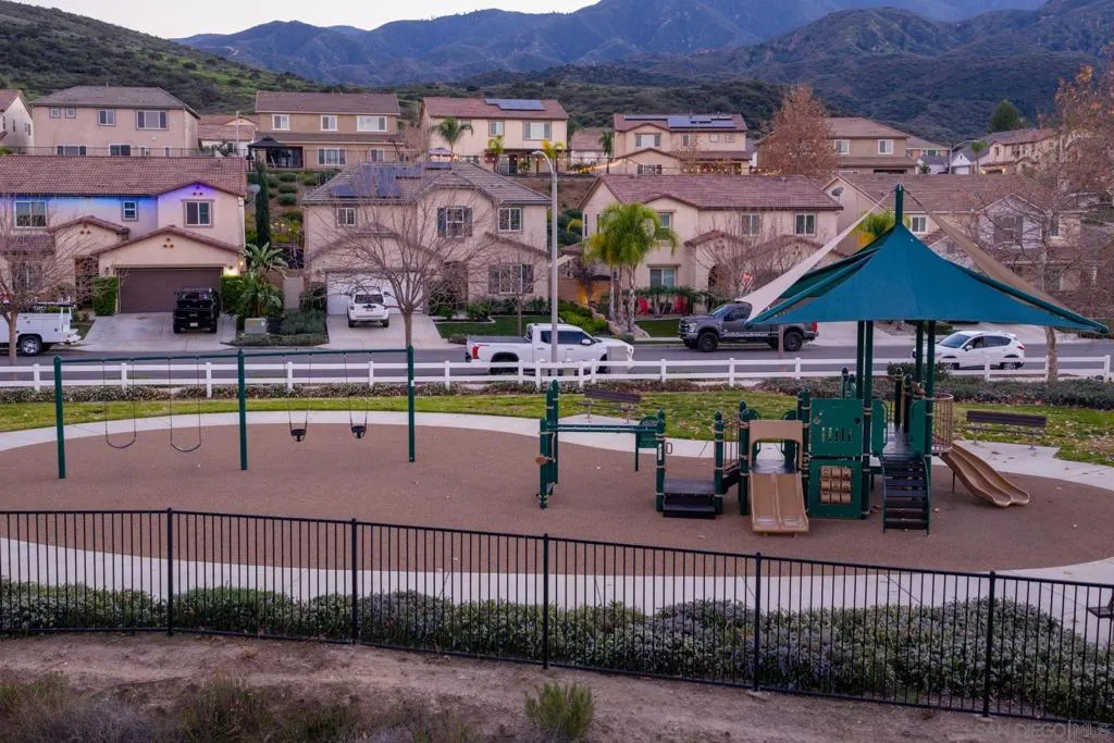 11727 Coriander Way, Corona, California 92883 home-pic-61