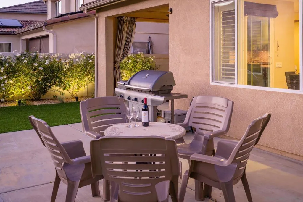 11727 Coriander Way, Corona, California 92883 home-pic-46