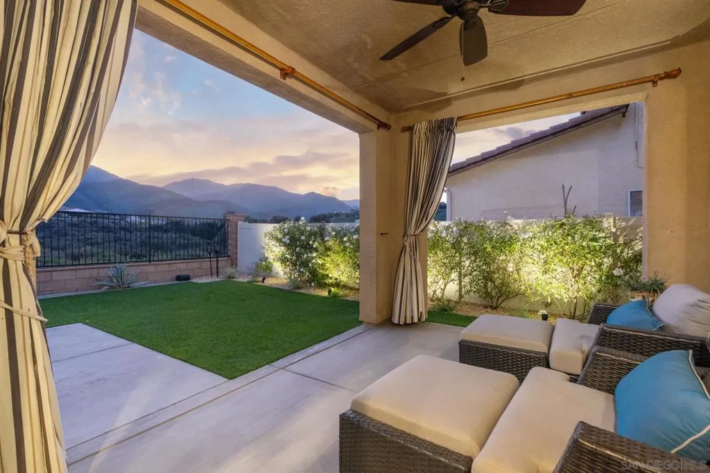11727 Coriander Way, Corona, California 92883 home-pic-49
