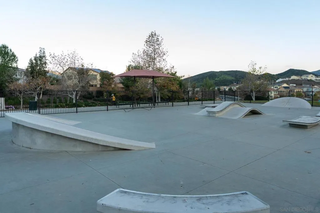 11727 Coriander Way, Corona, California 92883 home-pic-64