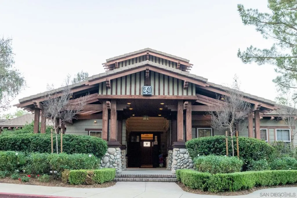 11727 Coriander Way, Corona, California 92883 home-pic-68