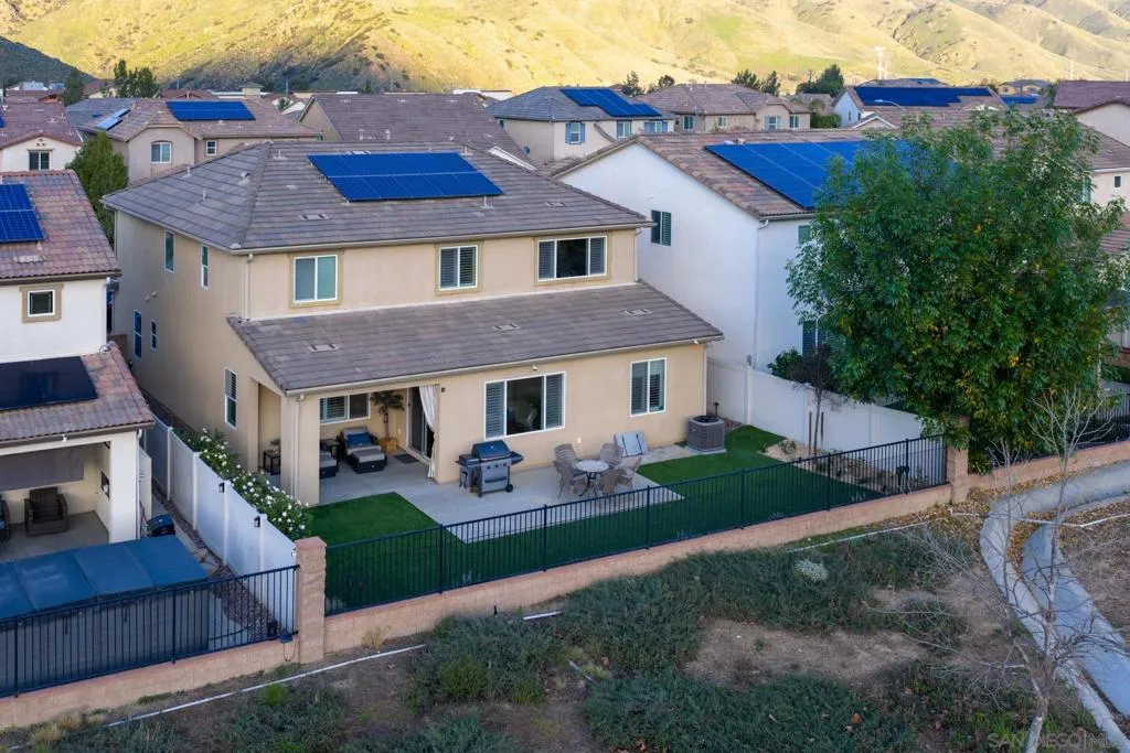 11727 Coriander Way, Corona, California 92883 home-pic-41