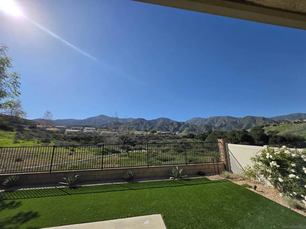 11727 Coriander Way, Corona, California 92883 home-pic-53
