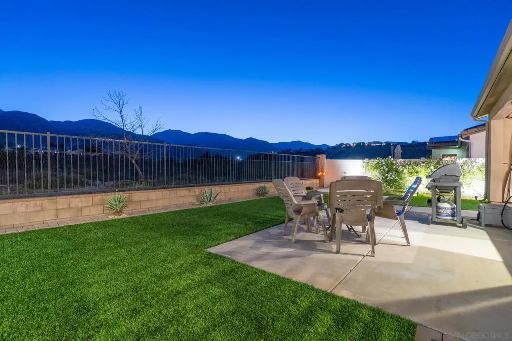 11727 Coriander Way, Corona, California 92883 home-pic-50