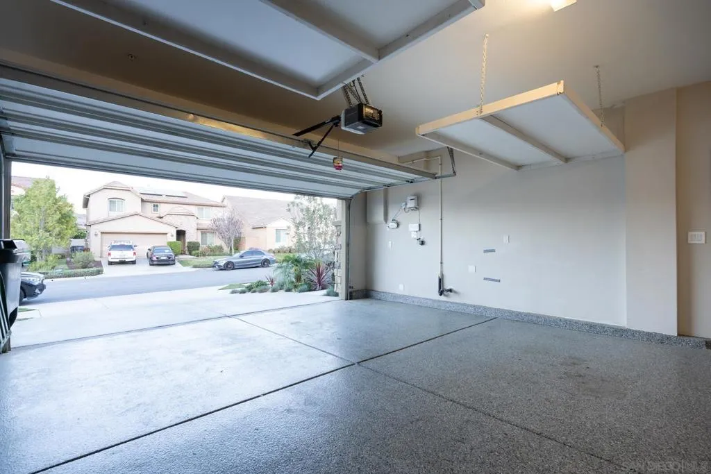 11727 Coriander Way, Corona, California 92883 home-pic-39