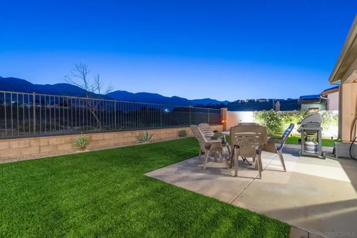 11727 Coriander Way, Corona, California 92883