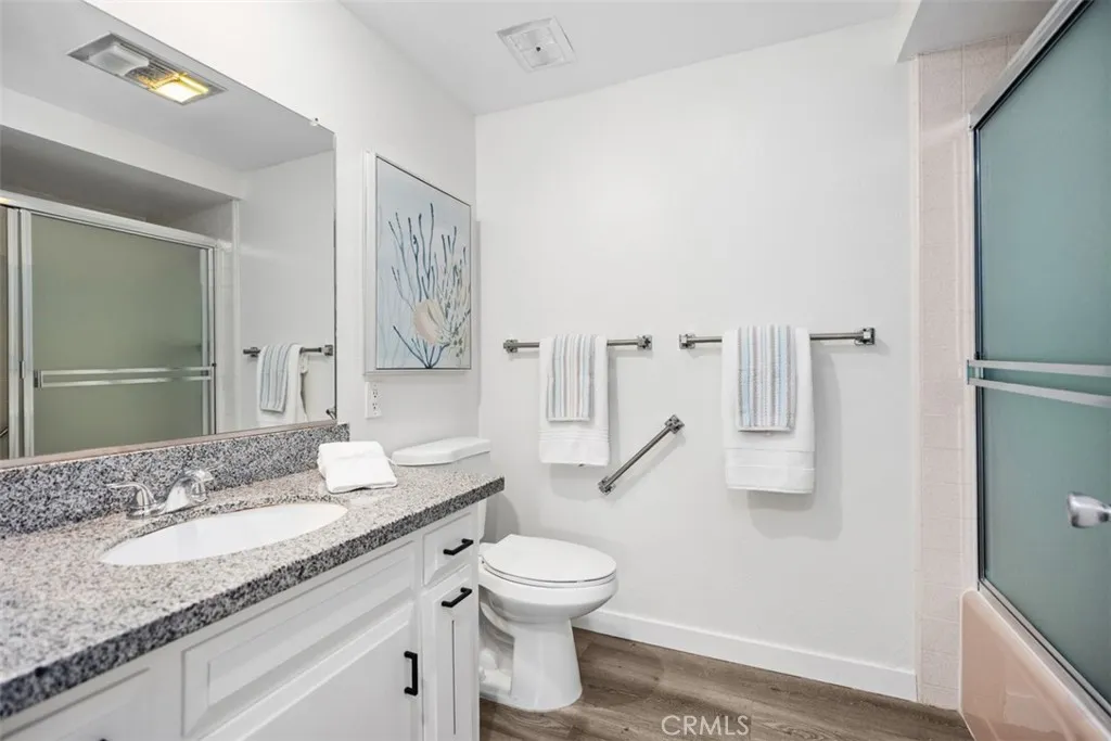 851 Ronda Mendoza B, Laguna Woods, California 92637 home-pic-26