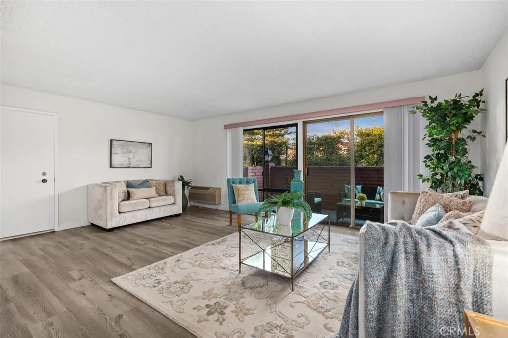 851 Ronda Mendoza B, Laguna Woods, California 92637 home-pic-6