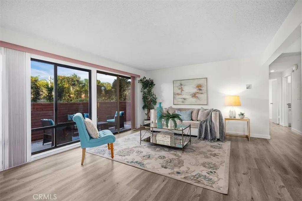 851 Ronda Mendoza B, Laguna Woods, California 92637 home-pic-10