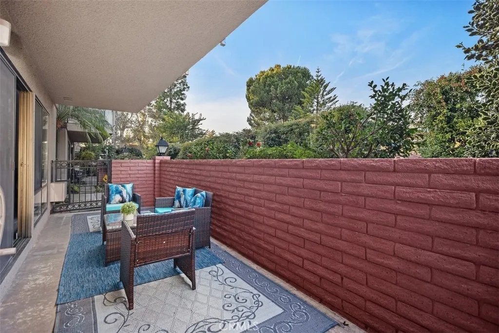851 Ronda Mendoza B, Laguna Woods, California 92637 home-pic-8