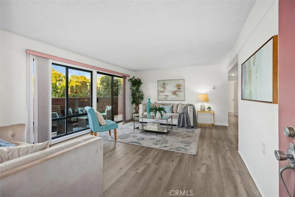 851 Ronda Mendoza B, Laguna Woods, California 92637 home-pic-7