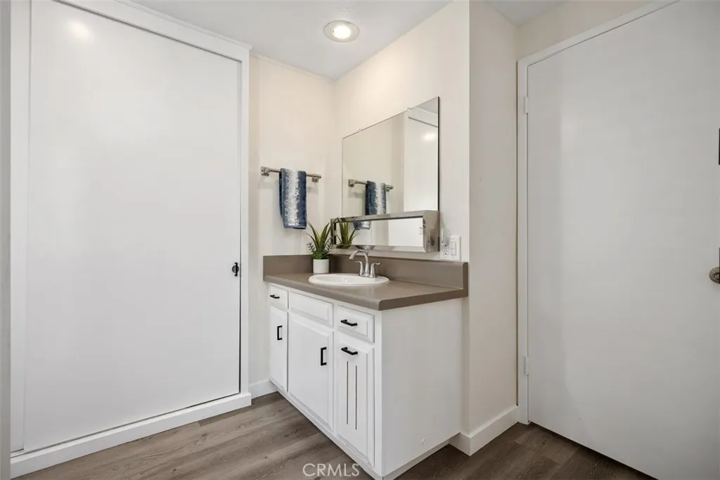 851 Ronda Mendoza B, Laguna Woods, California 92637 home-pic-30