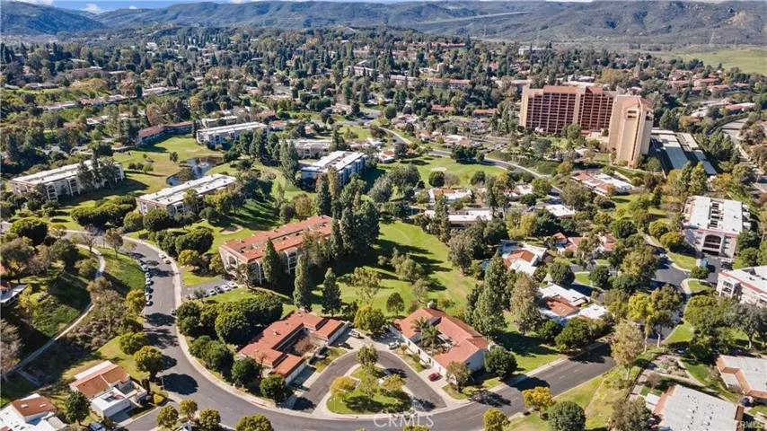 76 Calle Aragon S, Laguna Woods, California 92637