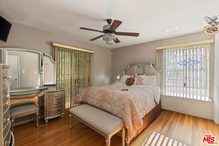 Upstairs 2nd bedroom