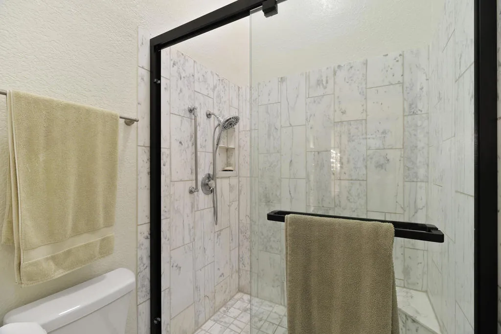 77620 Woodhaven Drive N, Palm Desert, California 92211 home-pic-24
