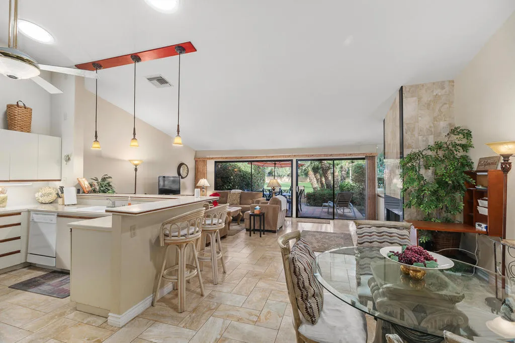 77620 Woodhaven Drive N, Palm Desert, California 92211 home-pic-7