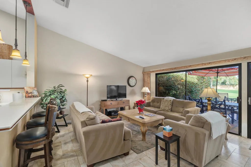 77620 Woodhaven Drive N, Palm Desert, California 92211 home-pic-3