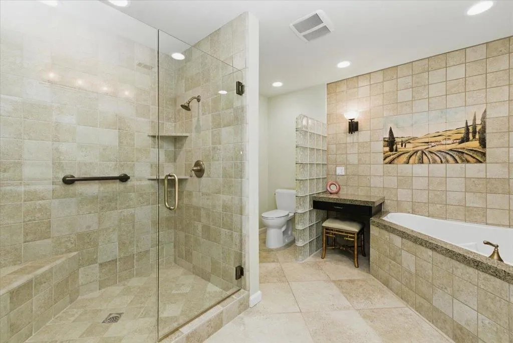 38658 Dahlia Way, Palm Desert, California 92211 home-pic-34
