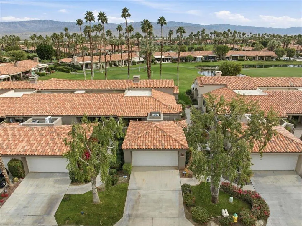 38658 Dahlia Way, Palm Desert, California 92211 home-pic-2