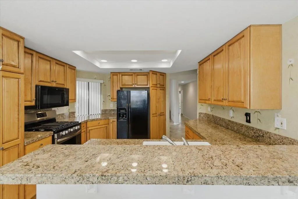 38658 Dahlia Way, Palm Desert, California 92211 home-pic-23