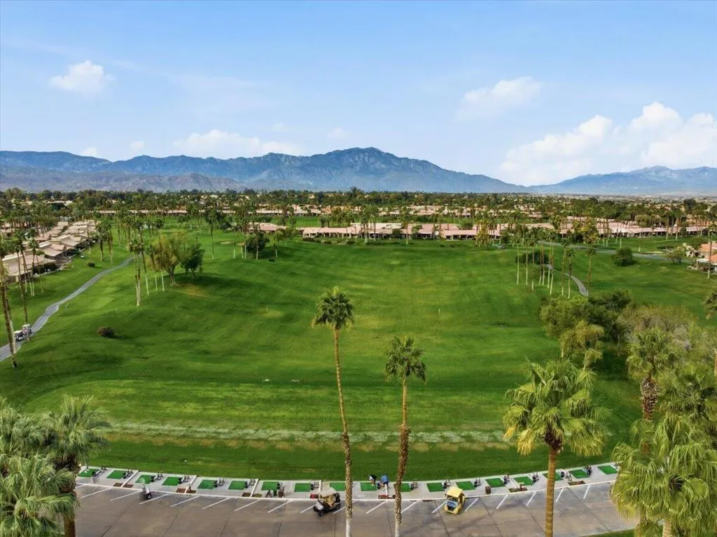 38658 Dahlia Way, Palm Desert, California 92211 home-pic-50