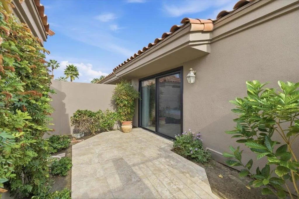 38658 Dahlia Way, Palm Desert, California 92211 home-pic-7