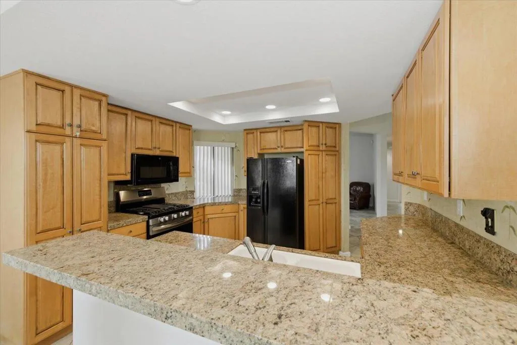 38658 Dahlia Way, Palm Desert, California 92211 home-pic-22