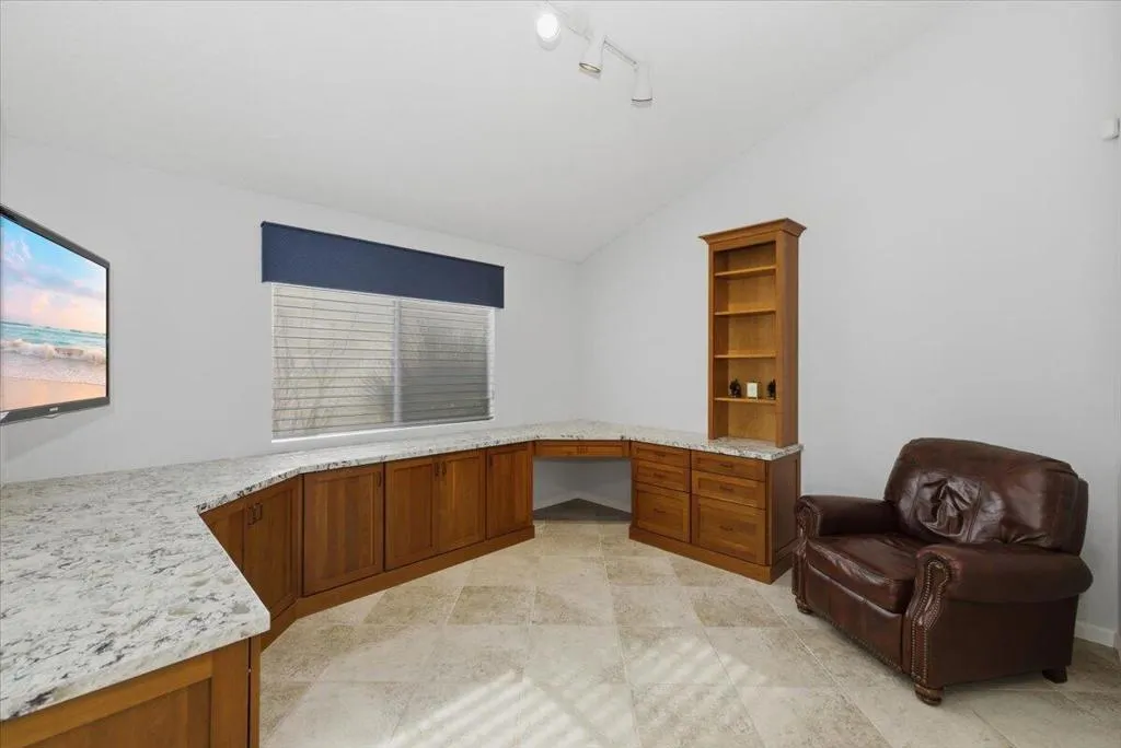 38658 Dahlia Way, Palm Desert, California 92211 home-pic-27