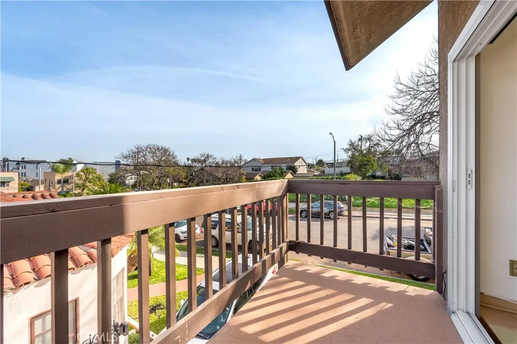 4425 E 5th A, Long Beach, California 90814 home-pic-24