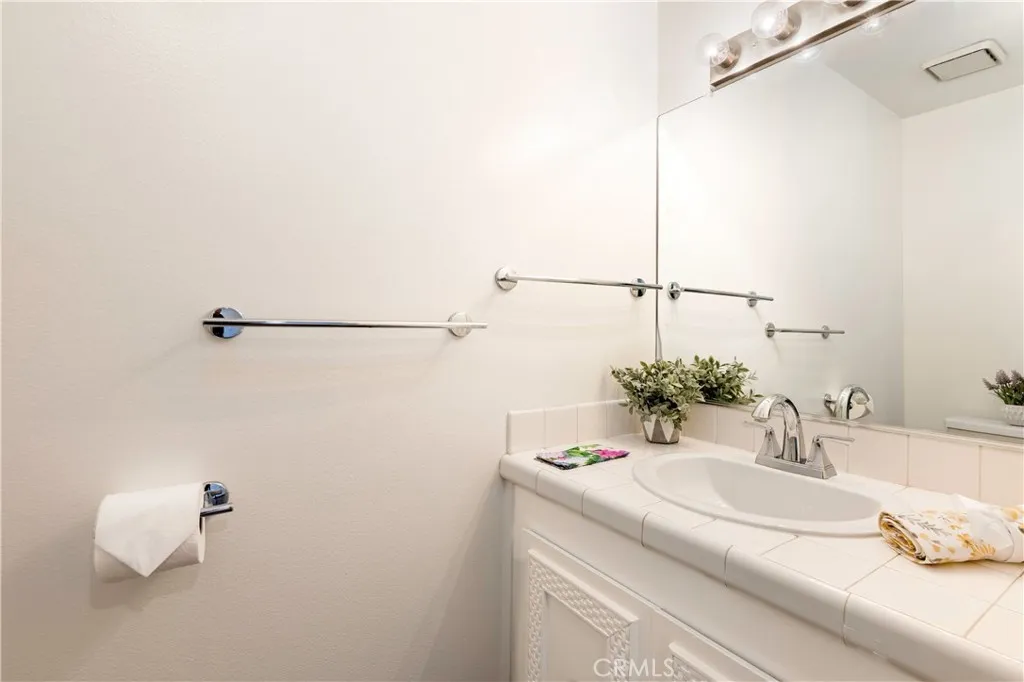 4425 E 5th A, Long Beach, California 90814 home-pic-8